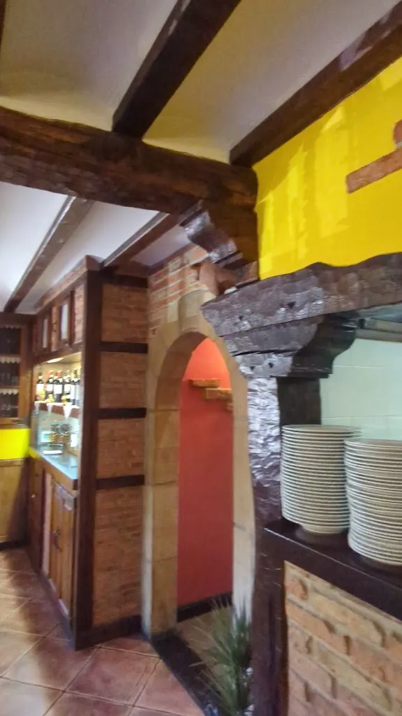 Evan Kuo (Taiwanese in Madrid)_Restaurante Gran Duque_Santillana del Mar_review