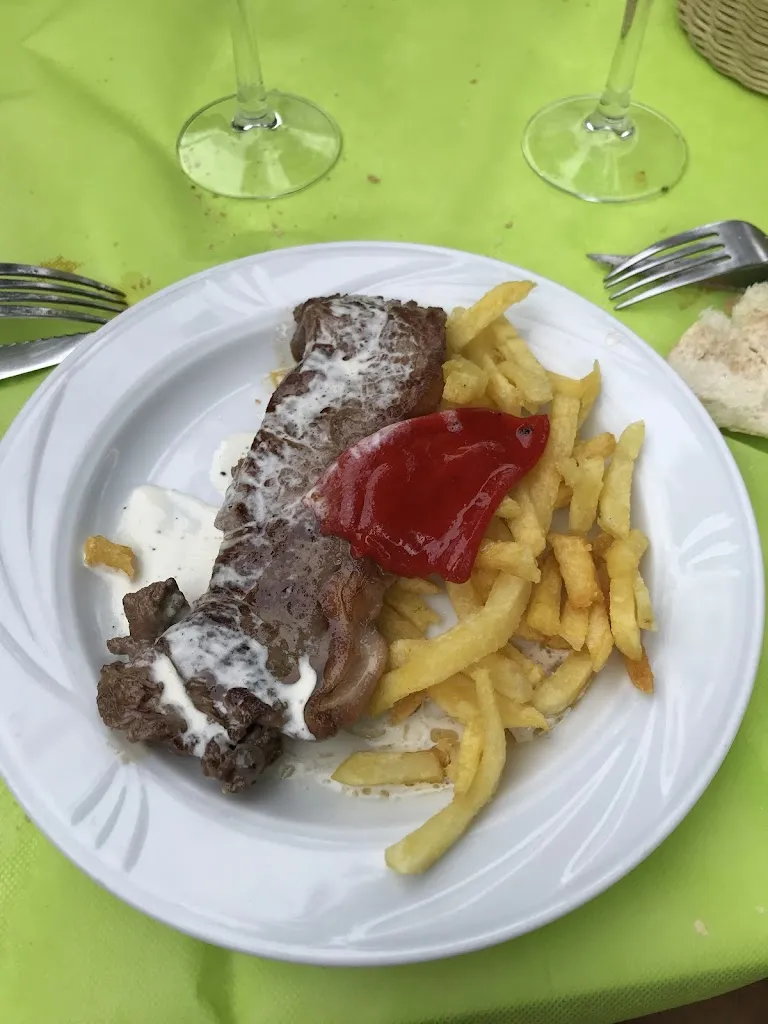 Miguel Tahoces_Terraza-Restaurante Casa Miguel_Santillana del Mar_Bewertung