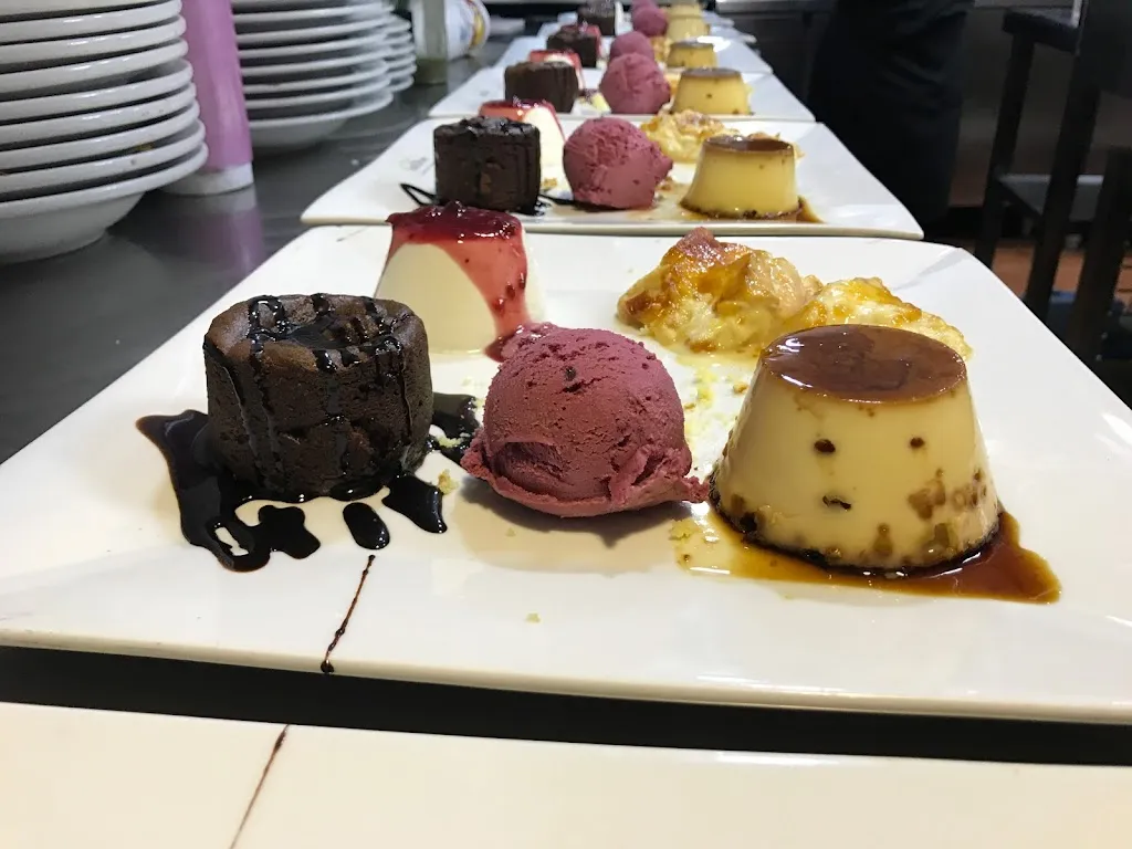 Terraza-Restaurante Casa Miguel_Santillana del Mar_slider_image_3