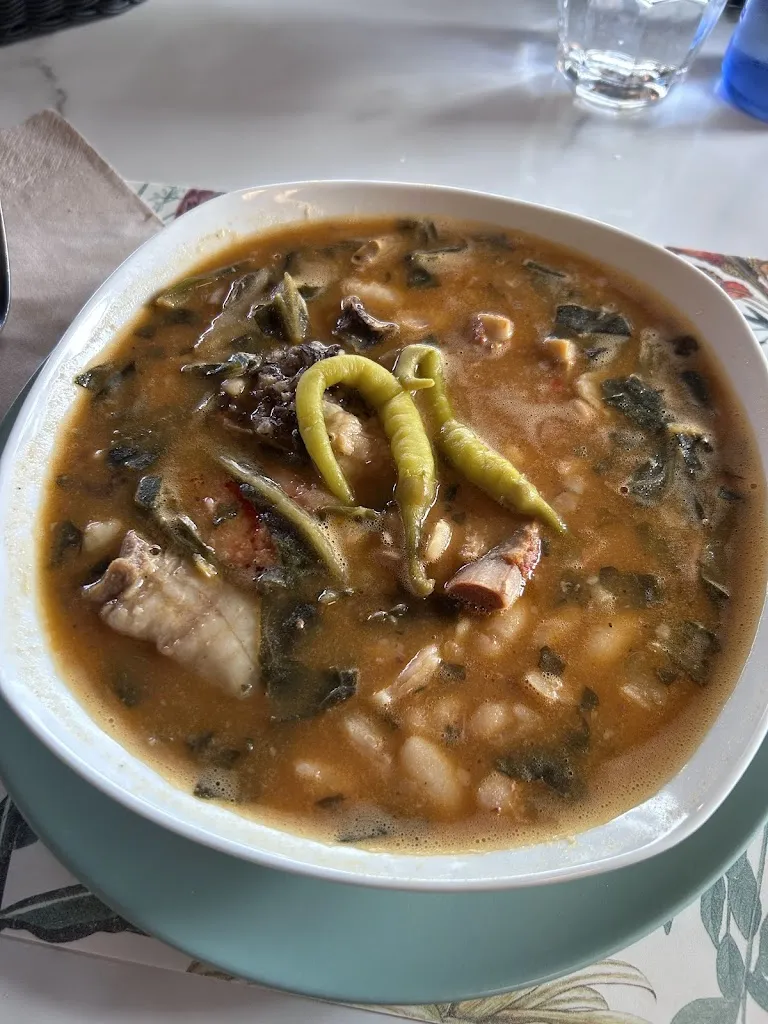 Restaurante Bodega La Violeta_Santa Cruz de Bezana_slider_image_3