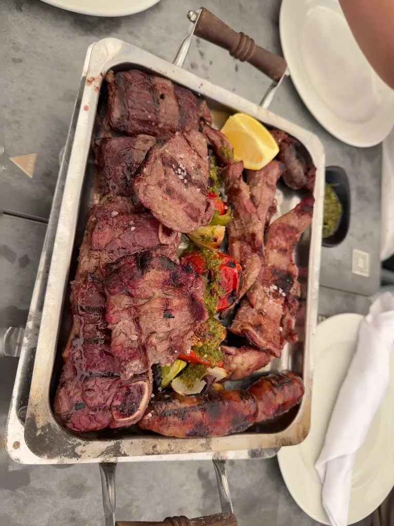 Kyeyune Benedict_Restaurante Pasiones Argentinas_Rozas de Valdearroyo Las_review