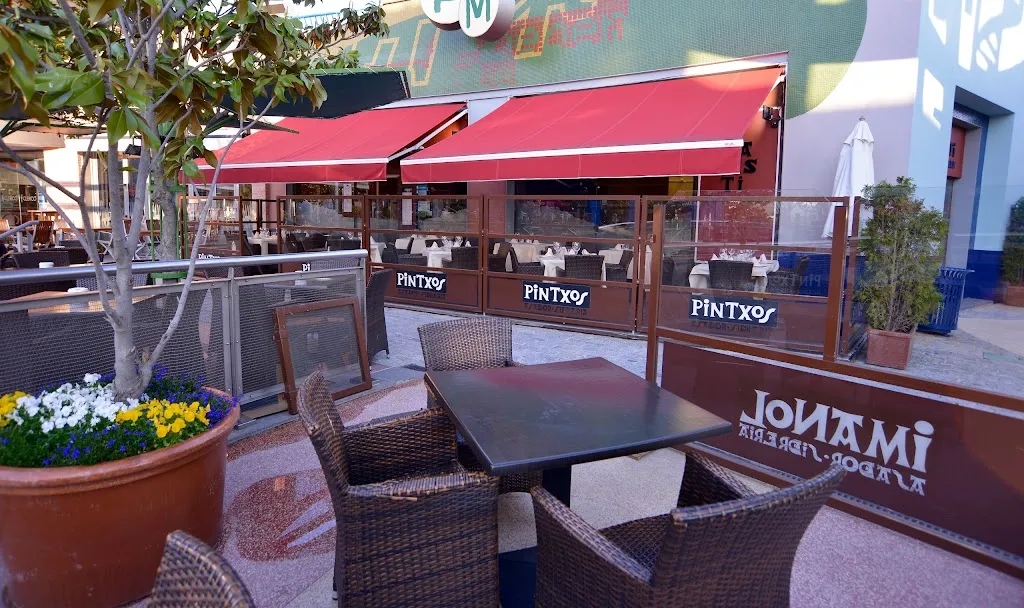 Asador Sagasti restaurant in Rozas de Valdearroyo Las