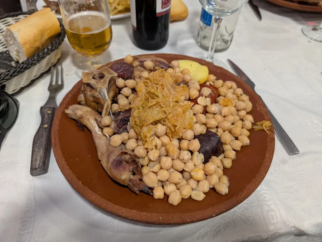 La Taberna de Las Regiones_Rozas de Valdearroyo Las_slider_image_3