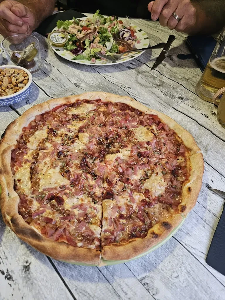 Laura Hodgkiss_Pizzeria La Toscana de Cabdet_Caudete_review