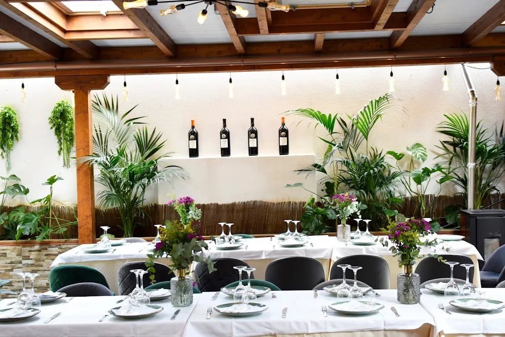 Restaurante Monterrey restaurant in Rozas de Valdearroyo Las