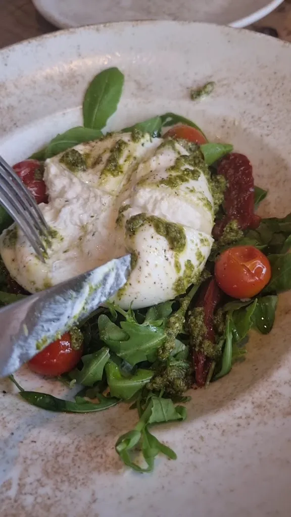 Sakro | Pizza & Cocktail Bar_Saro_slider_image_2