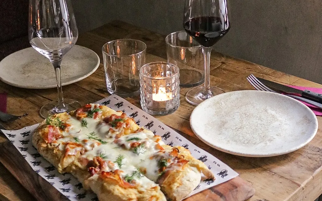 Sakro | Pizza & Cocktail Bar_Saro_slider_image_3