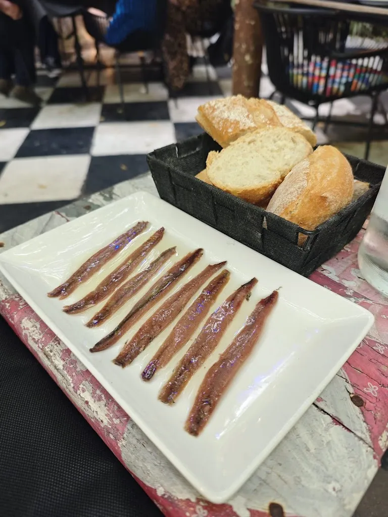 Cristina Cruz_Terraza Nuevo Mundo_Santoña_review