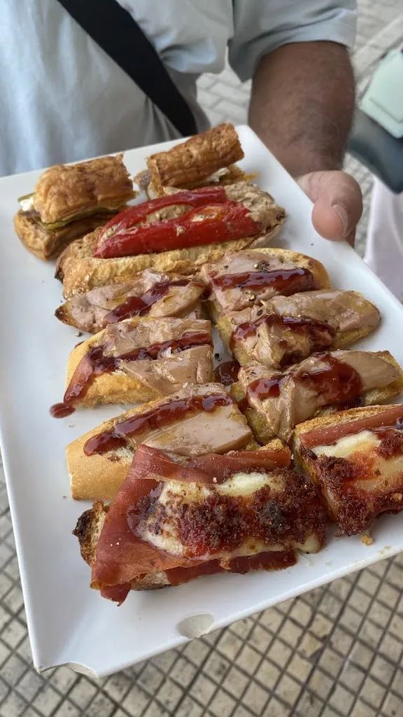 María Martínez_Pachi Mesón_Santoña_review