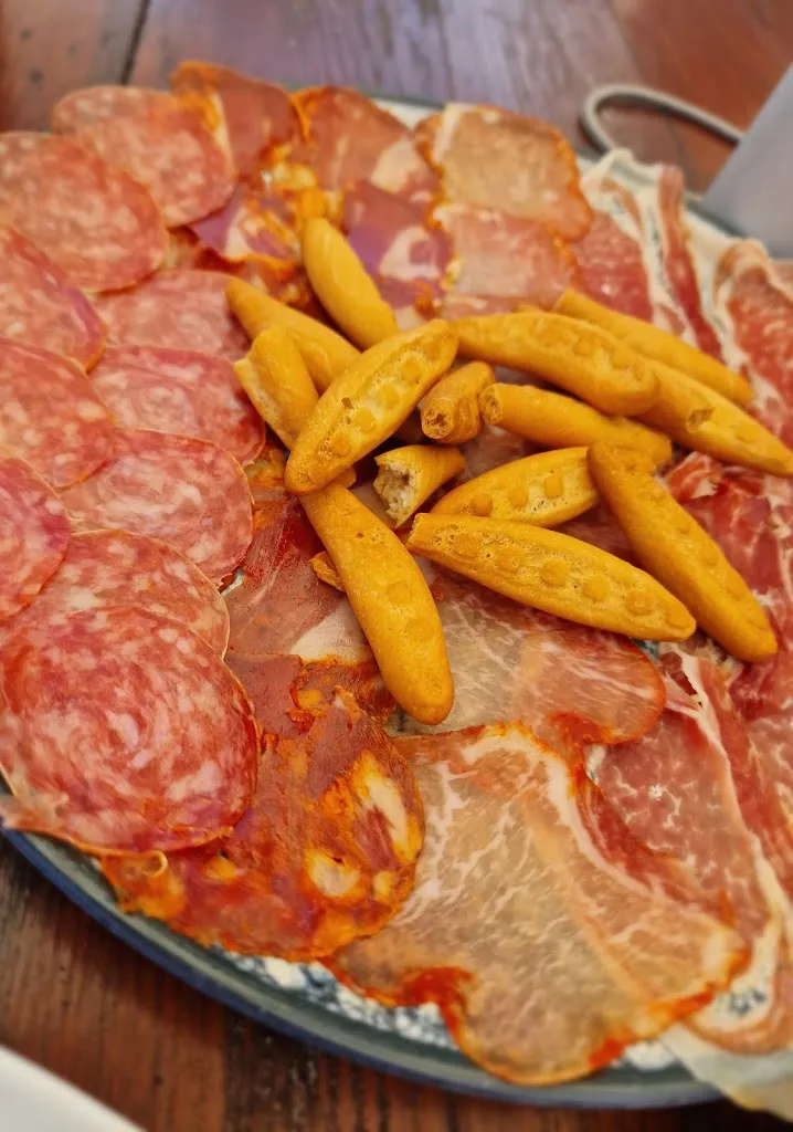 E. C.M_La Fonda_Selaya_review