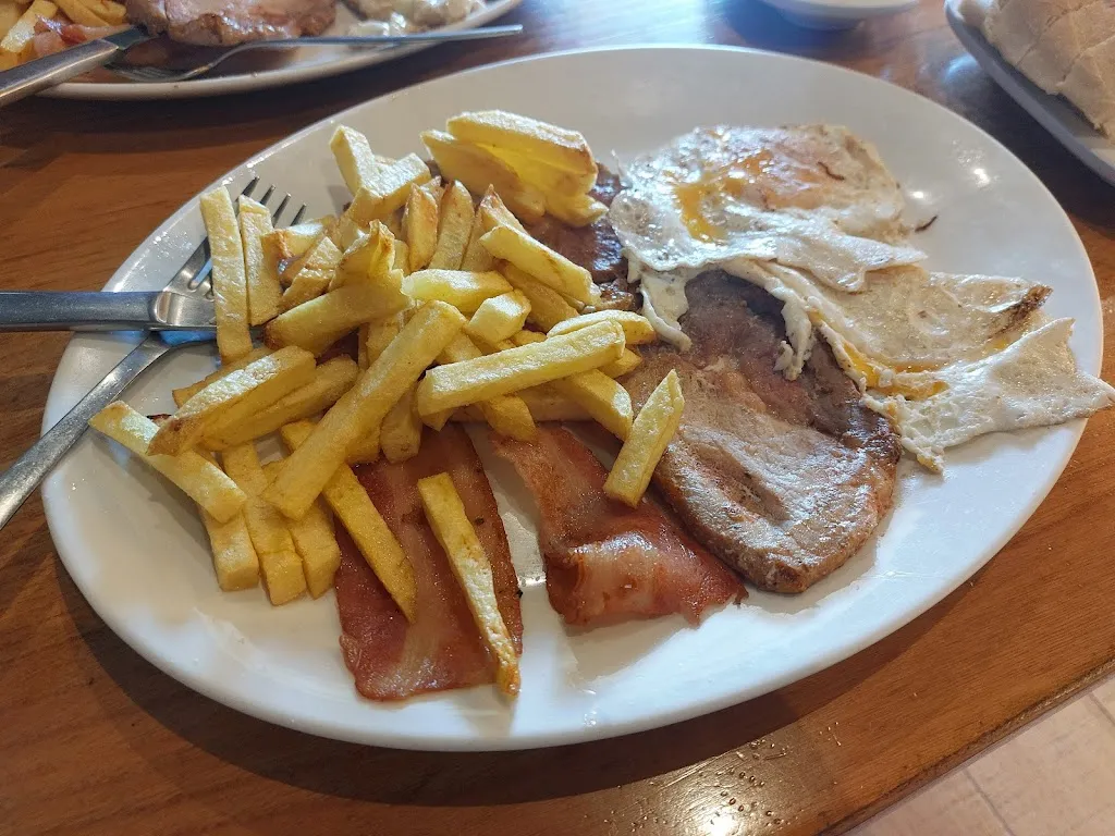 Cor_La Colina_Selaya_review