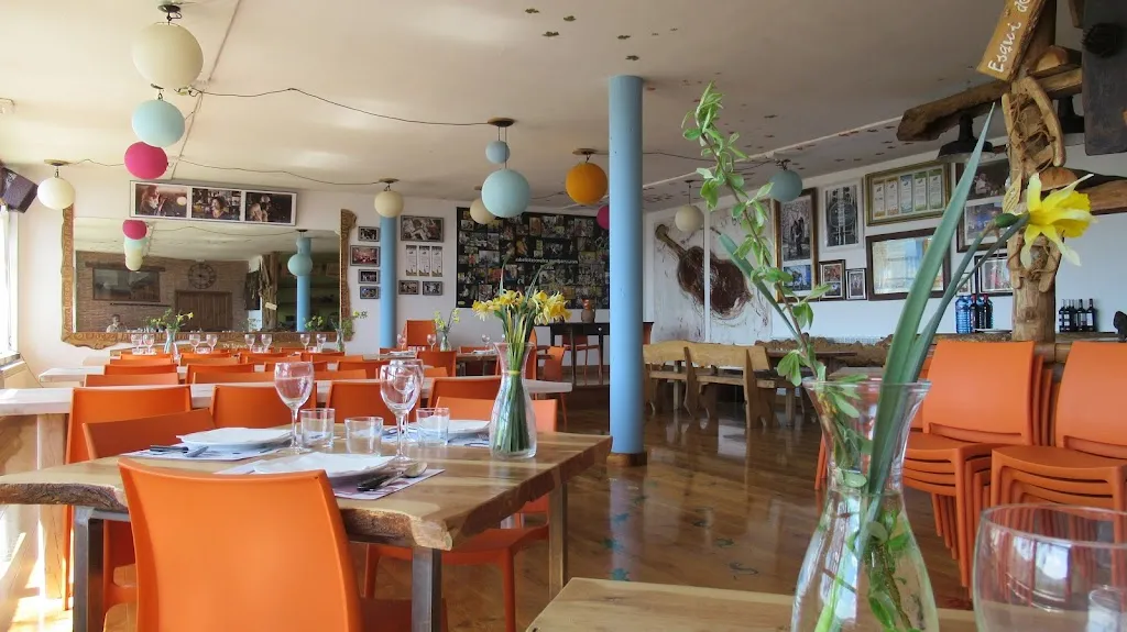 Restaurante La Cuchara del Camesa restaurant in Valdeolea