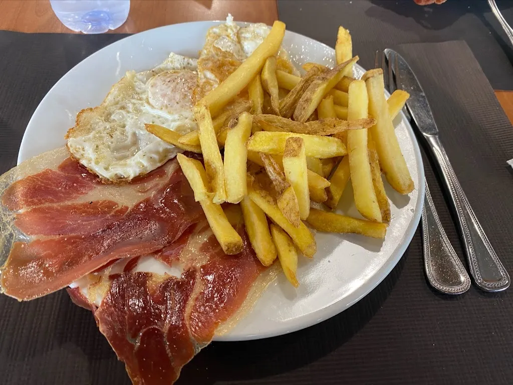 Menu_Área de Servicio Valdáliga - Dirección Bilbao_Valdáliga_image_6