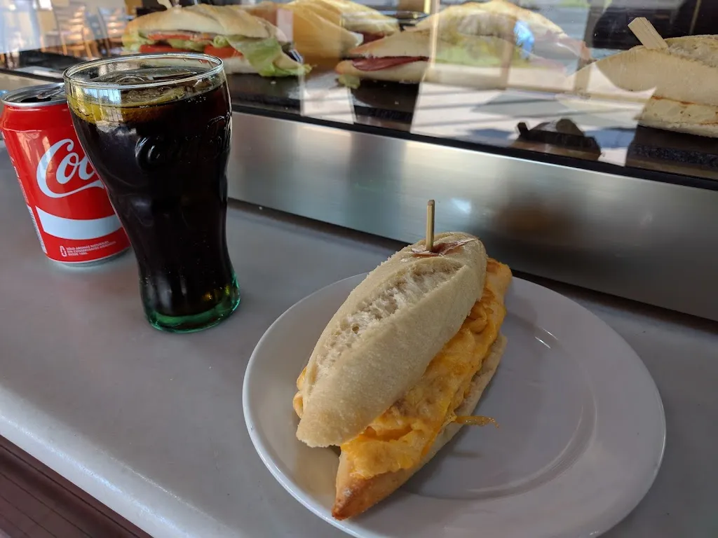 Menu_Área de Servicio Valdáliga Dirección Oviedo_Valdáliga_image_3