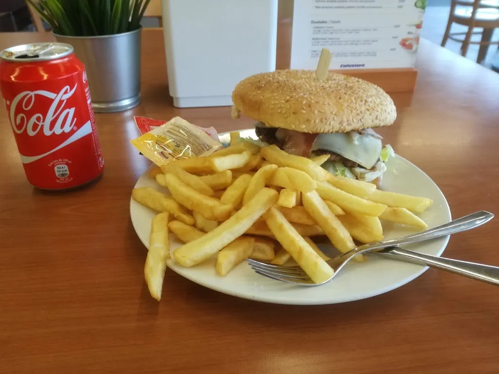 Menu_Área de Servicio Valdáliga Dirección Oviedo_Valdáliga_image_4