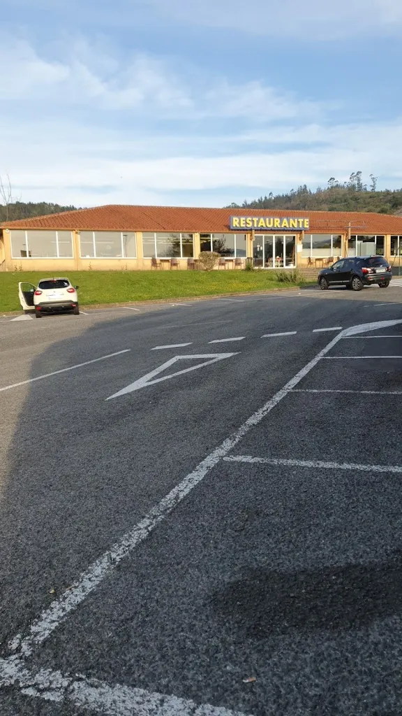 palmeira Filipe_Área de Servicio Valdáliga Dirección Oviedo_Valdáliga_review