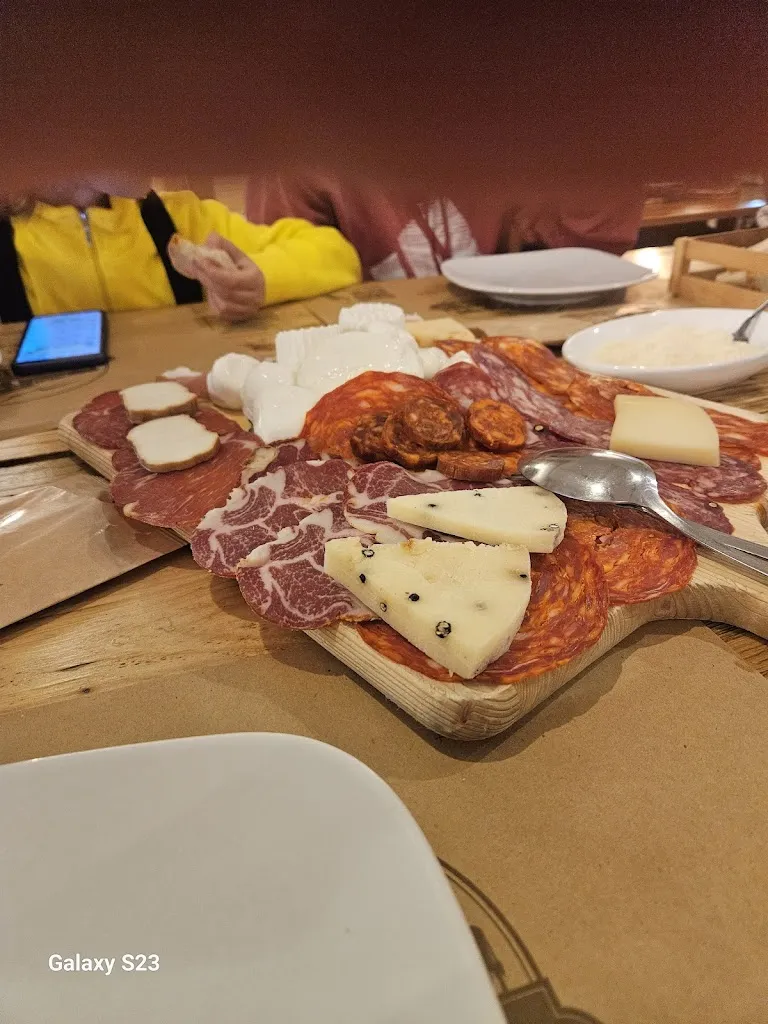 Bar Yoly restaurant in Vega de Liébana