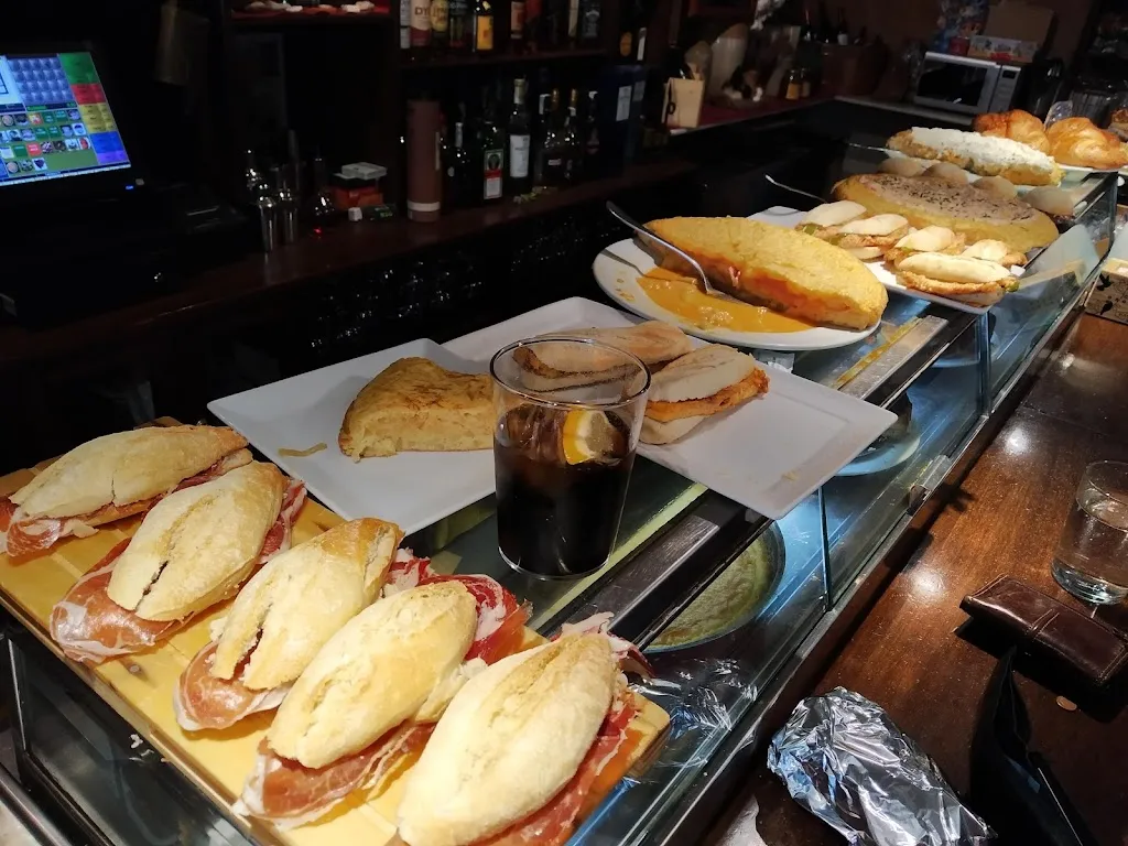 Menu_Restaurante La Capitana._Valle de Villaverde_image_7