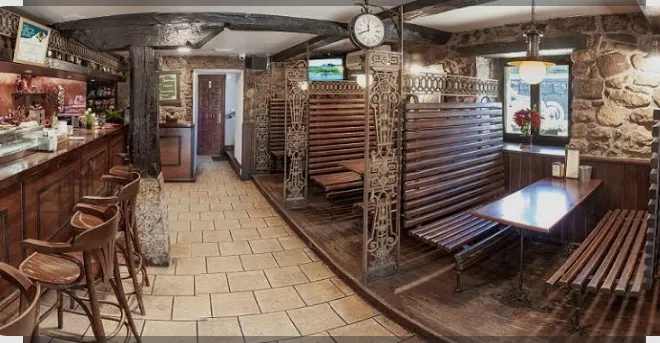 Restaurante La Capitana. restaurant in Valle de Villaverde