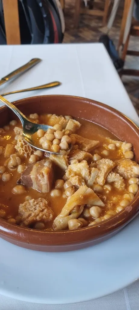 Julià Mascaró Pascual_Bar-Restaurante Calera._Valle de Villaverde_review