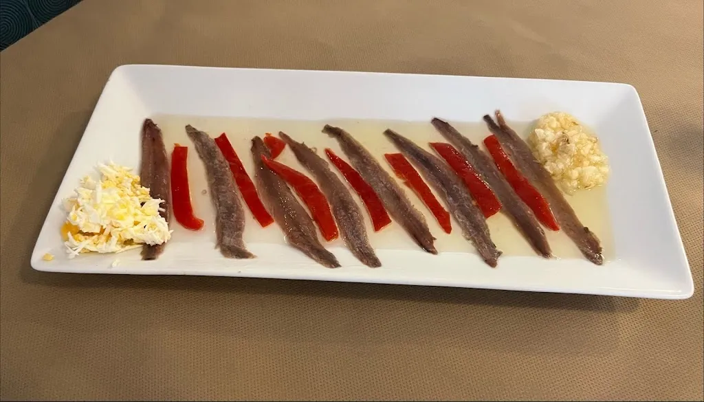 Simon Round_Bar Colón_San Vicente de la Barquera_review