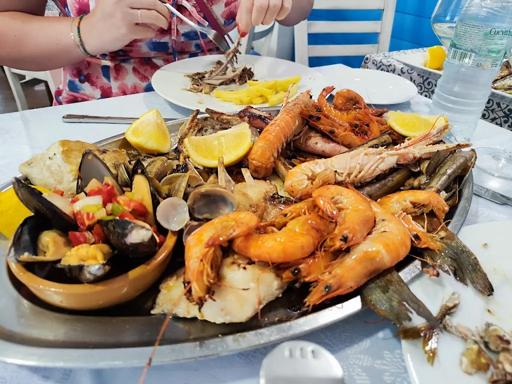 Mihaita Soldea_El Muelle_San Vicente de la Barquera_review