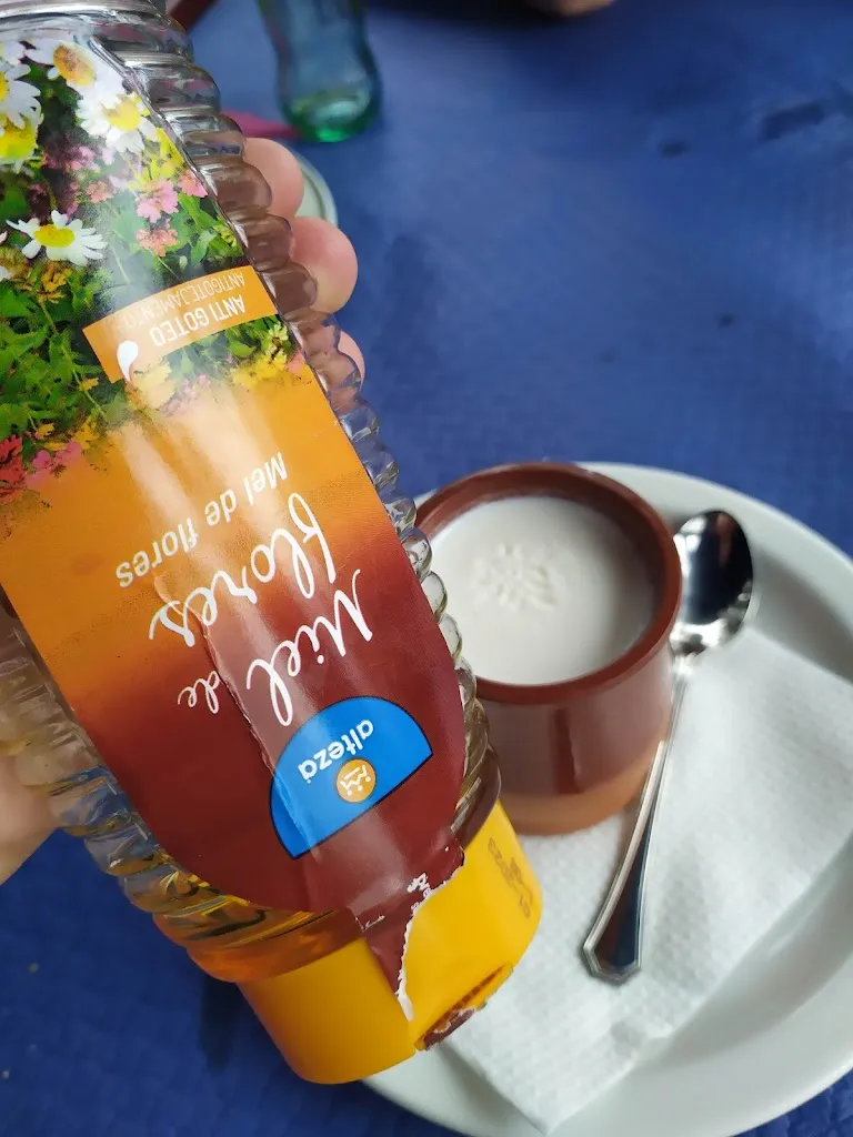 Dominik Komarnicki_Bar Restaurante La Asturiana_Val de San Vicente_review