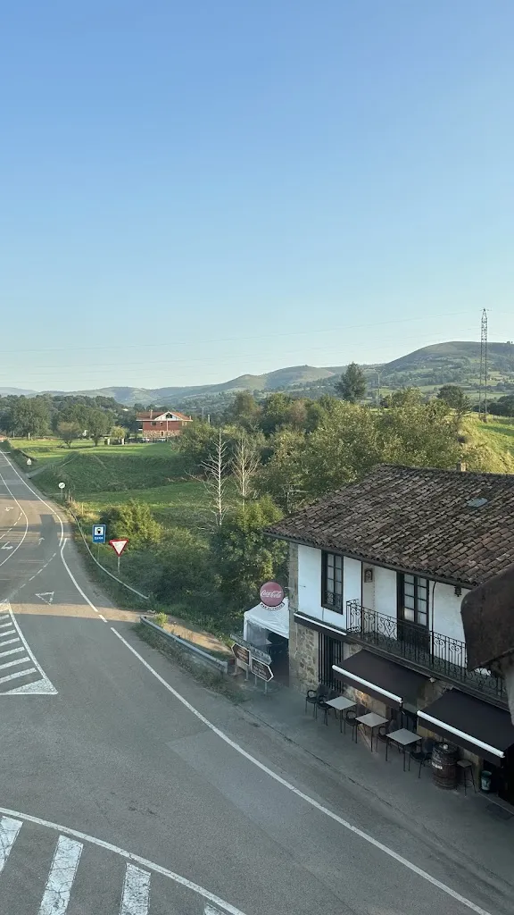 Jonas Machuletz_Hotel Alfonsina_Villafufre_review