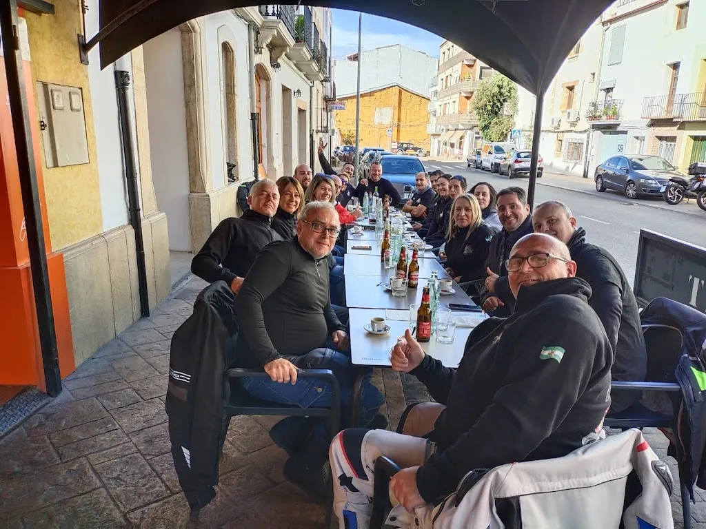 toño pradera_Cafetería Teyma_Albocàsser_recensione