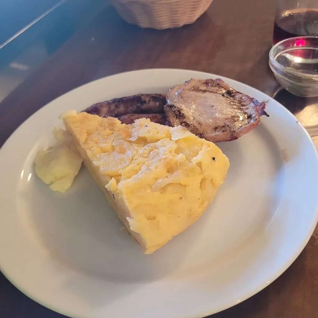 Victor Manuel Sanchez Lopez_Bar Restaurante La Perdigana._Albocàsser_review