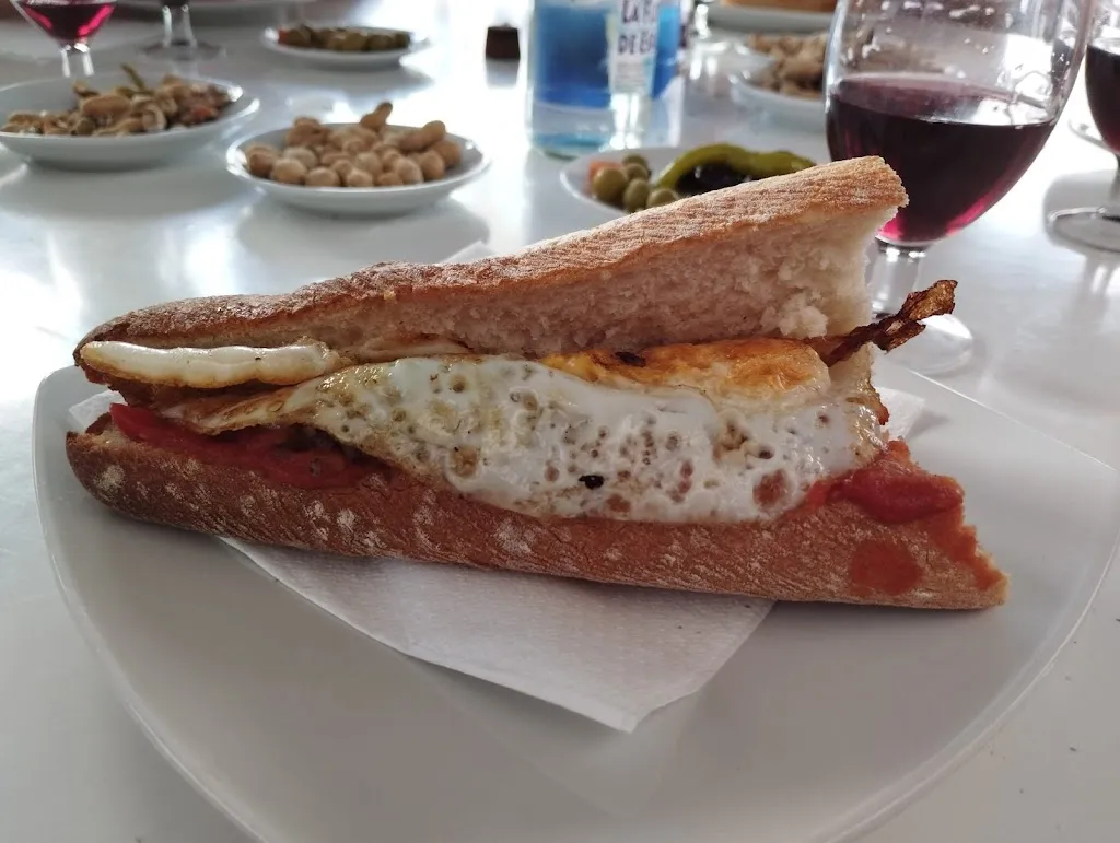 Michael Flory_Bar Restaurant Ca MARIO_Alfondeguilla_recensione