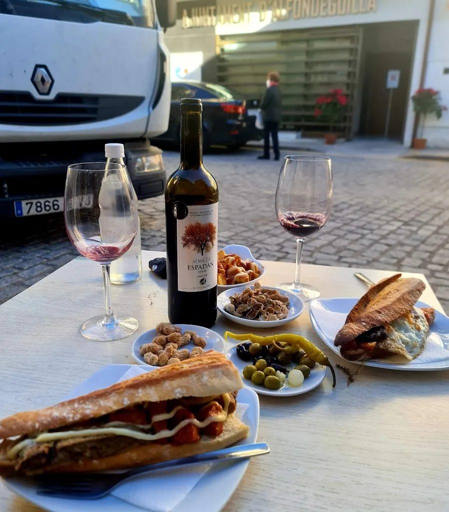 josep antoni nebot garriga_Bar Restaurant Ca MARIO_Alfondeguilla_recensione