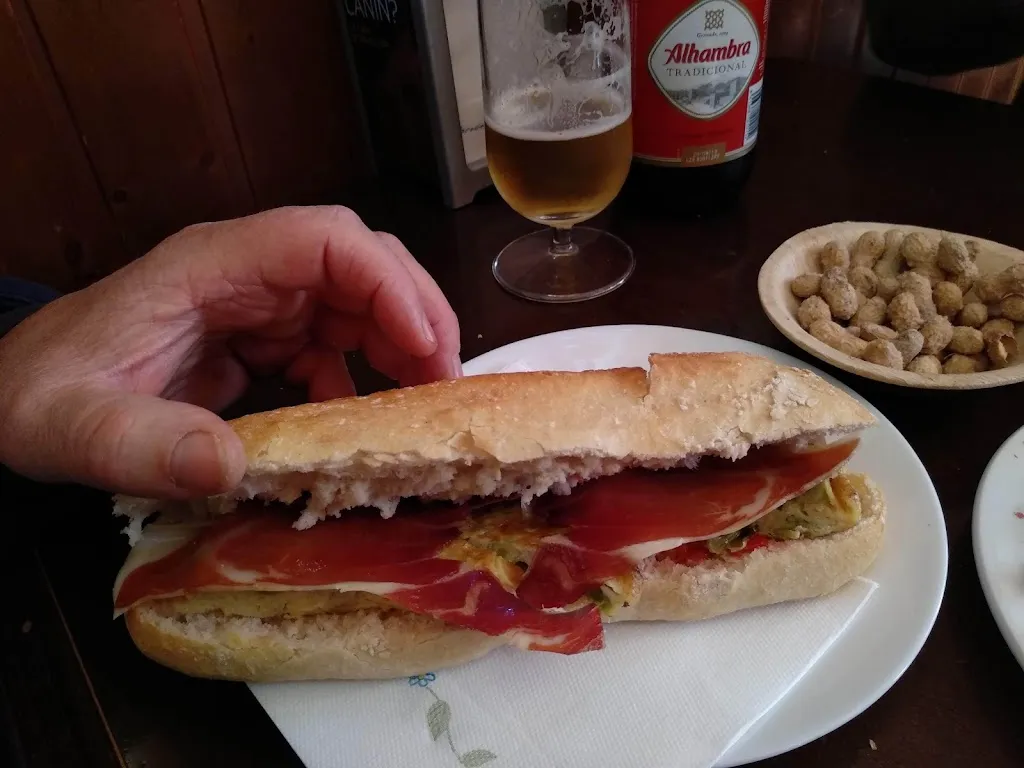 Santiago Vicent_Bar Restaurante L'Arquet_Alfondeguilla_review