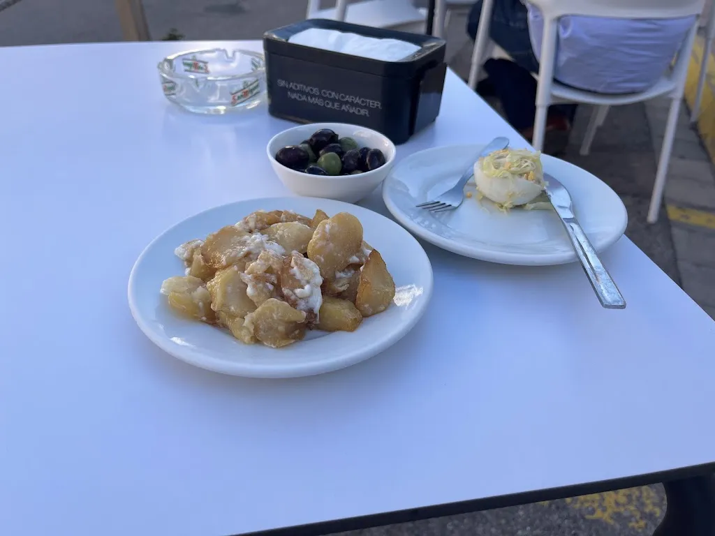 Вячеслав Прокоса_Cocos_Alquerías del Niño Perdido_review