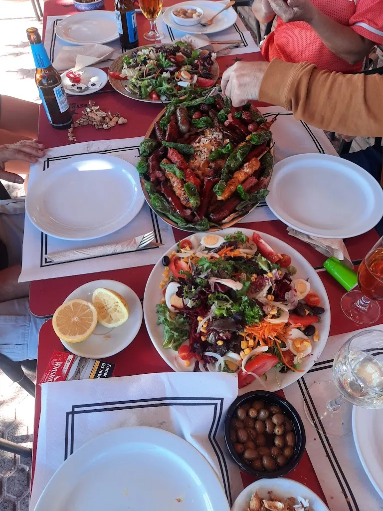 Bar Montes Rivero_Alquerías del Niño Perdido_slider_image_1