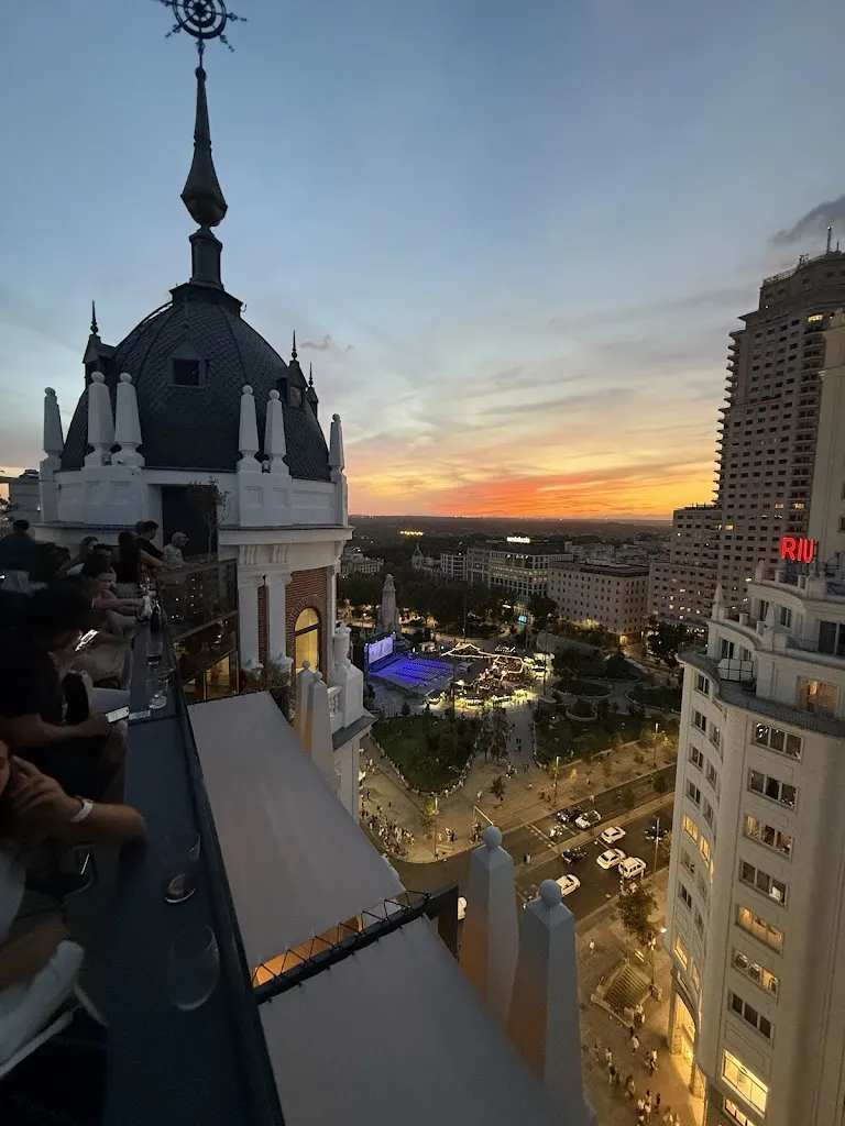 Adrian Bluhmky_Nice To Meet You Restaurant & Lounge_Altura_review