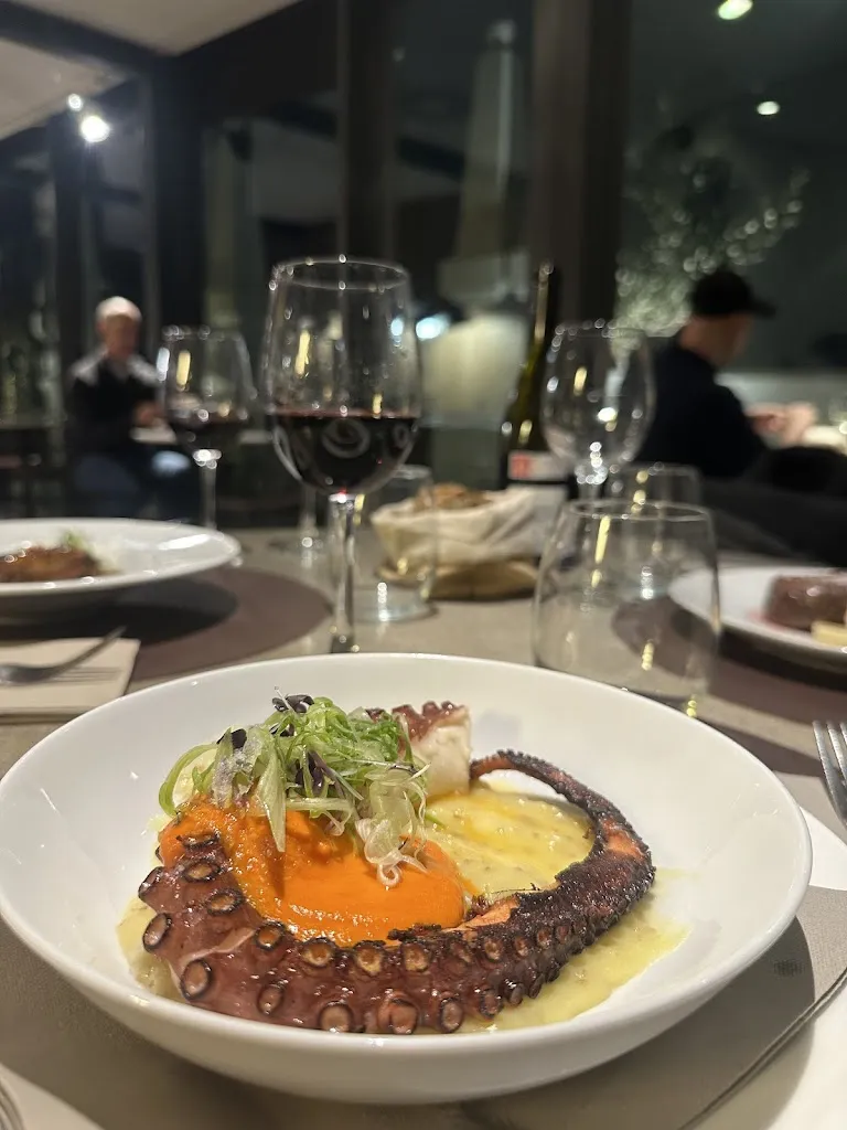 Nice To Meet You Restaurant & Lounge_Altura_slider_image_3