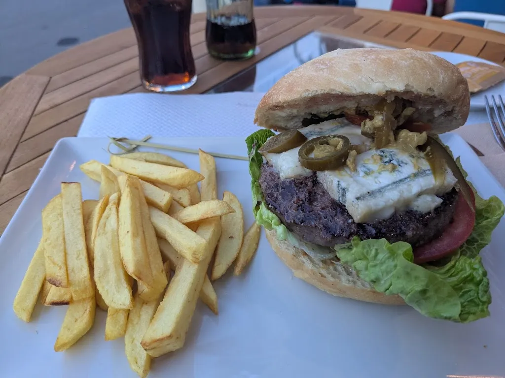 Jorge Fernandez-Tagle_Bar Cafetería Rosaleda_Alcalà de Xivert_review