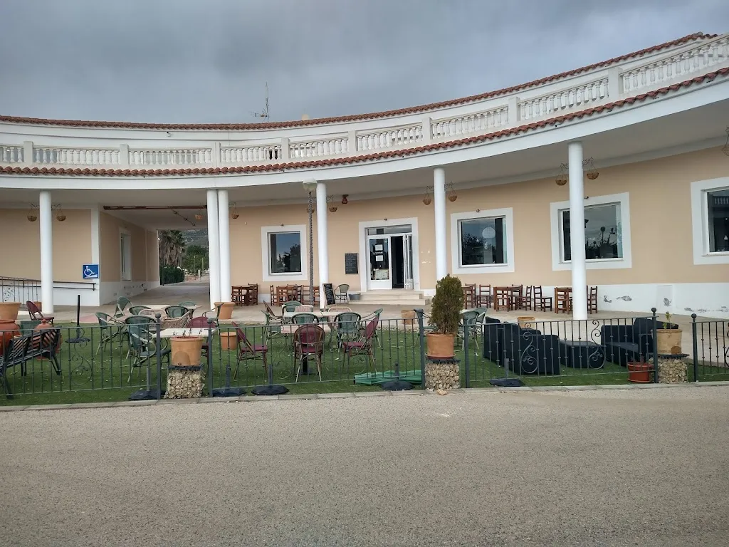 Ulrike Schell_Vela Bar_Alcalà de Xivert_review