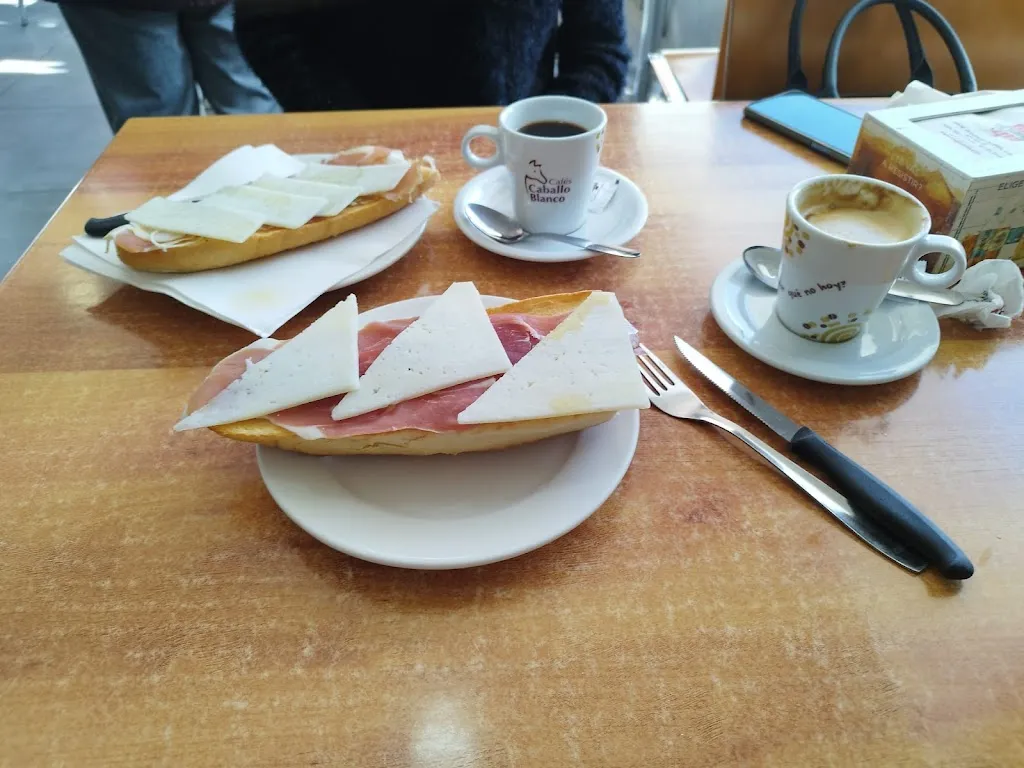 Anne blackburn_Restaurante Hostal Los Gabrieles_Gineta La_review