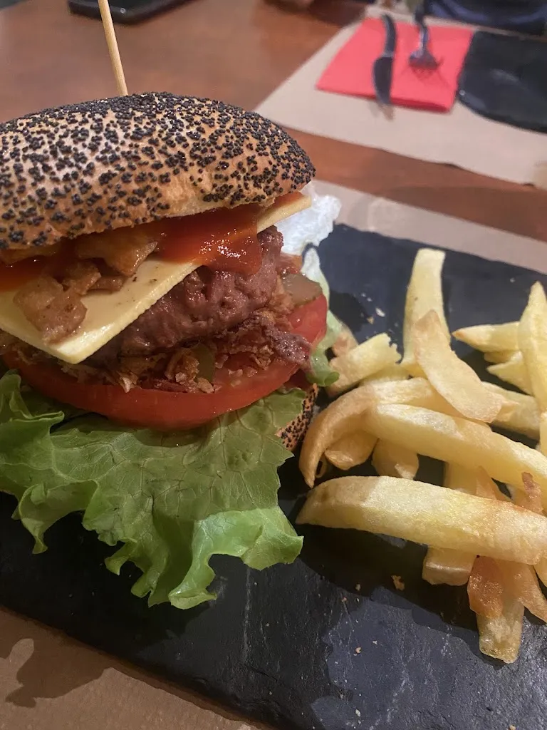 Maria Hahn_Mundo Canalla_Torrelavega_review