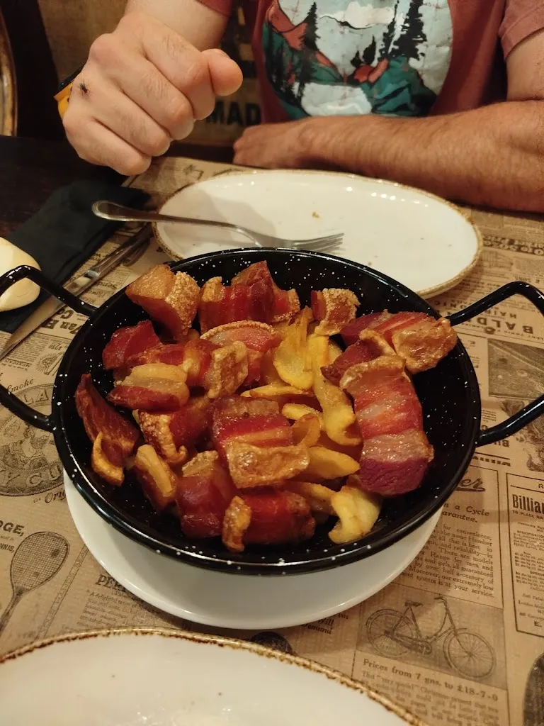 Ma Henar Losada Tejedo_Taberna San José_Torrelavega_review