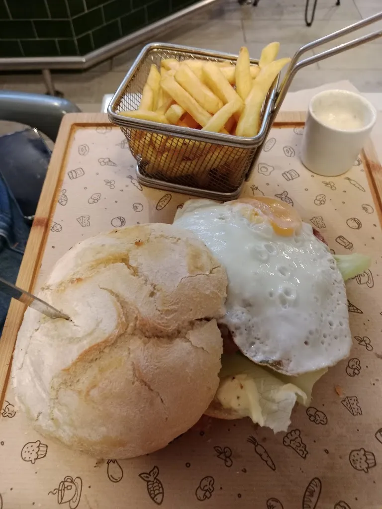 Noelia Navarro Miranda_Taberna El Lobio_Torrelavega_review