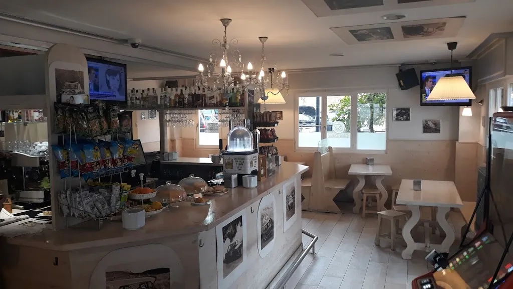 Taberna El Lobio restaurant in Torrelavega