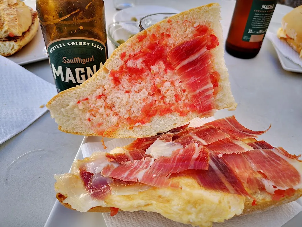 Menu_Bar La Calma_Argelita_image_5