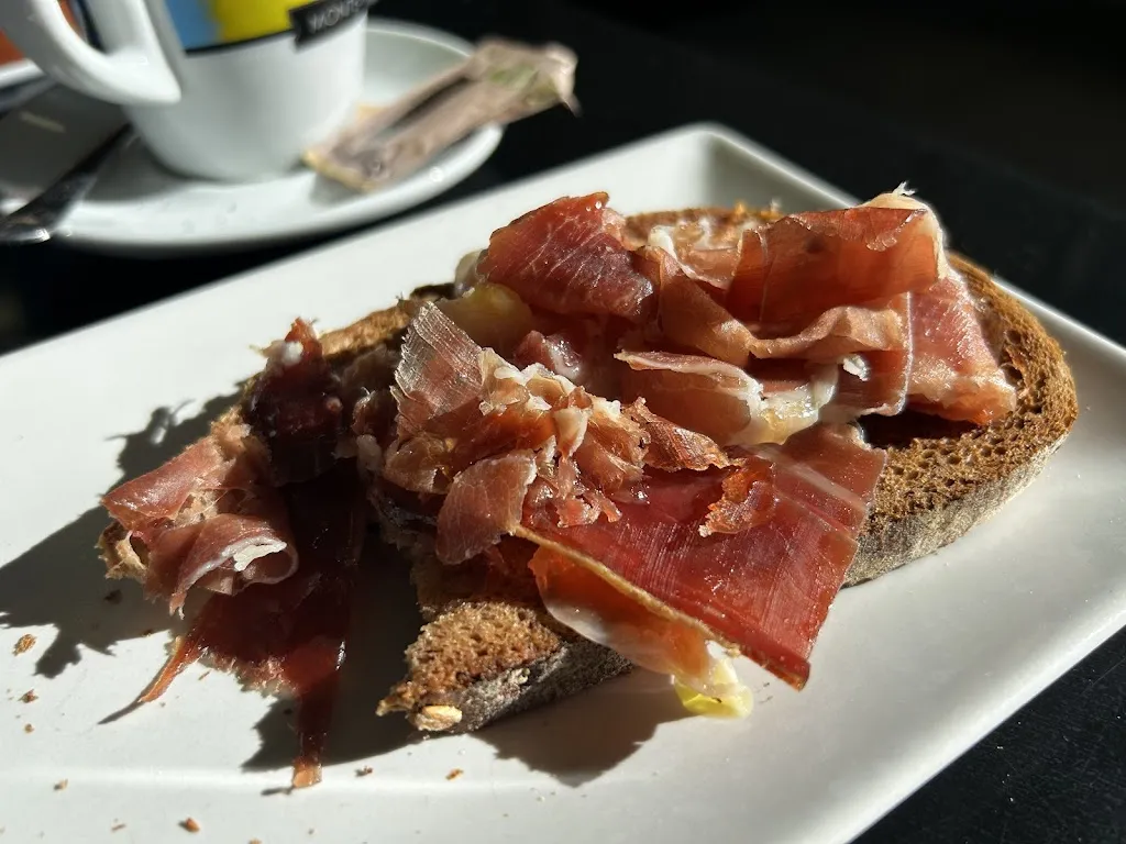 Menu_Mediterránea7 Cafetería / Restaurante_Almenara_image_5