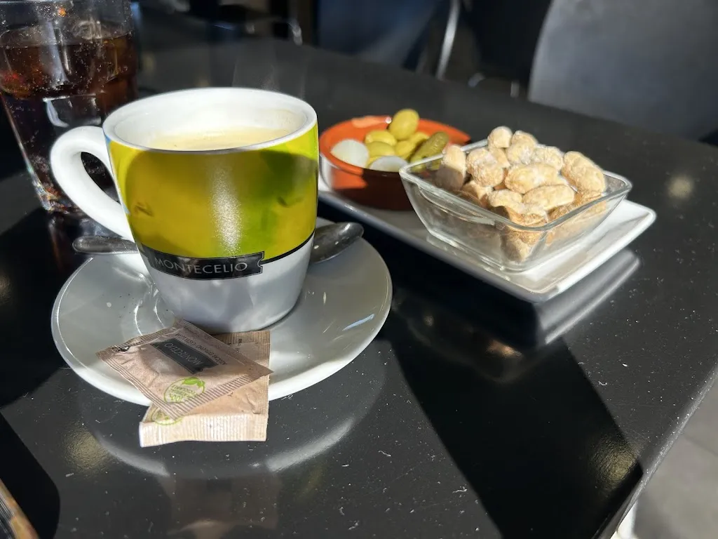 Menu_Mediterránea7 Cafetería / Restaurante_Almenara_image_6