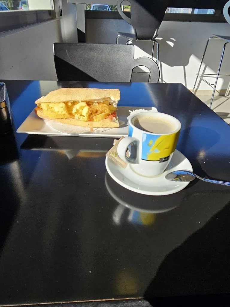 Menu_Mediterránea7 Cafetería / Restaurante_Almenara_image_7