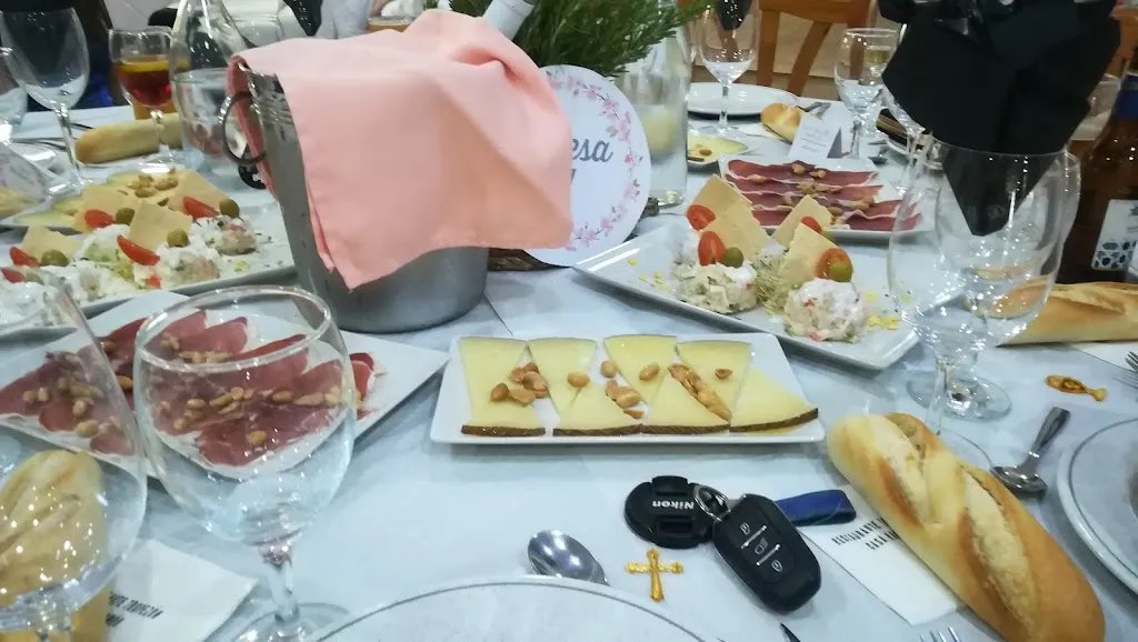 Bar-Restaurante TROPEZÓN_Almenara_slider_image_3