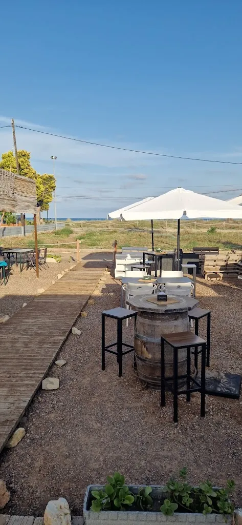 Chiringuito Dunes restaurant in Almenara